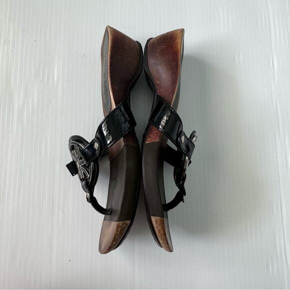 Paul Green wood  sandals thong style with metal emblem size 3 1/2 UK 6 US - Picture 7 of 14